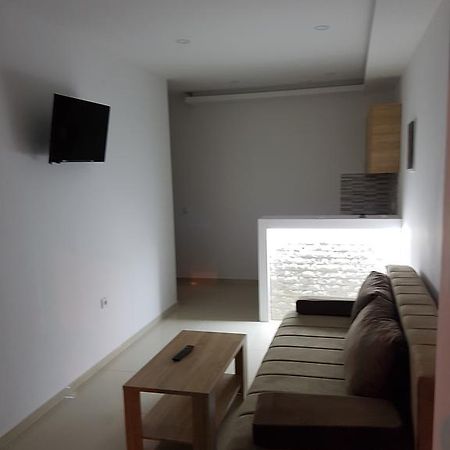 Avdiu Apartment ウルツィニ エクステリア 写真