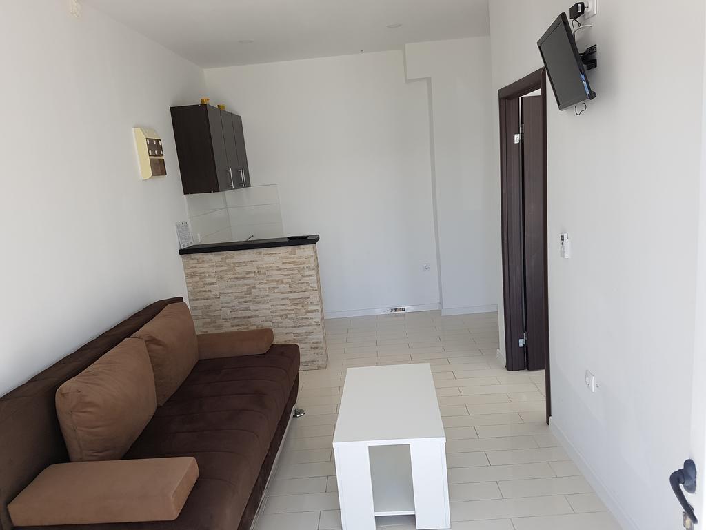 Avdiu Apartment ウルツィニ エクステリア 写真