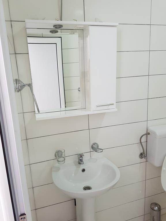 Avdiu Apartment ウルツィニ エクステリア 写真