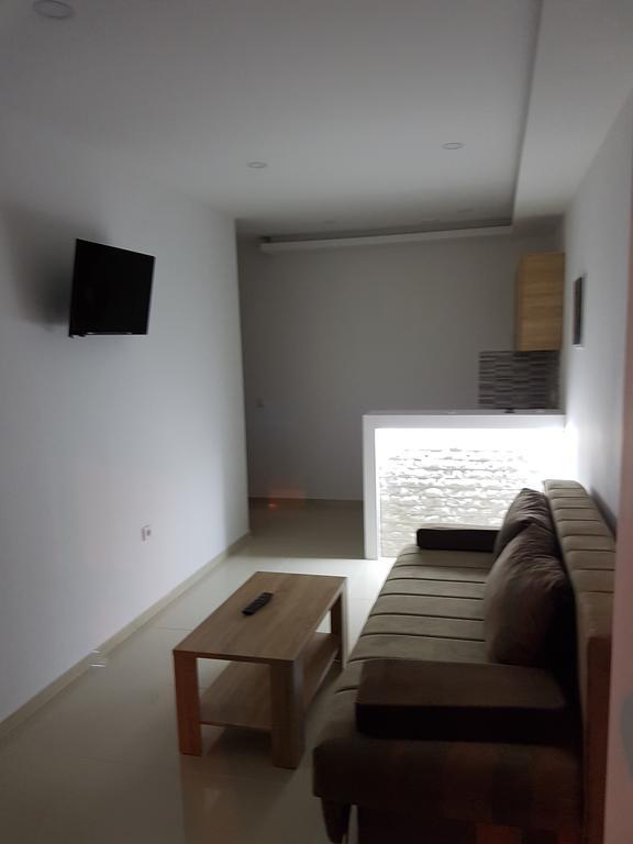 Avdiu Apartment ウルツィニ エクステリア 写真
