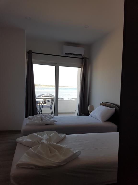 Avdiu Apartment ウルツィニ エクステリア 写真