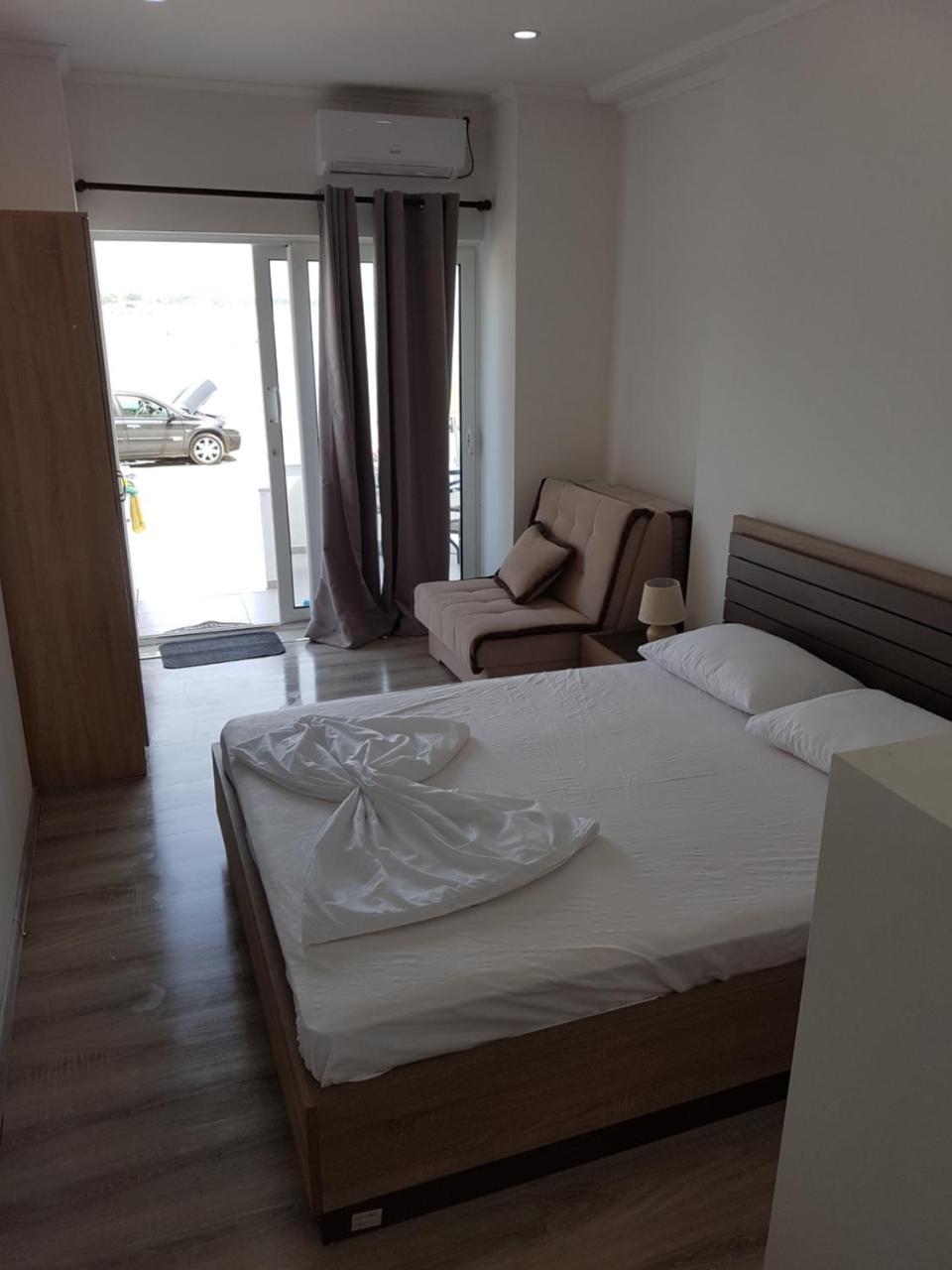 Avdiu Apartment ウルツィニ エクステリア 写真